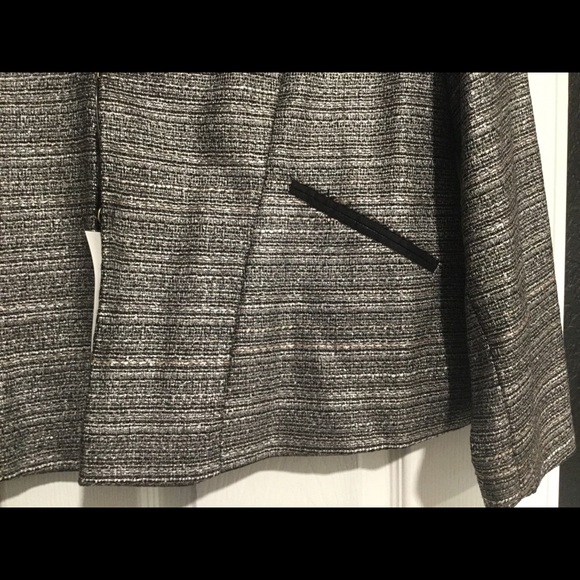 NWT Metallic woven blazer / suit jacket - Picture 3 of 6